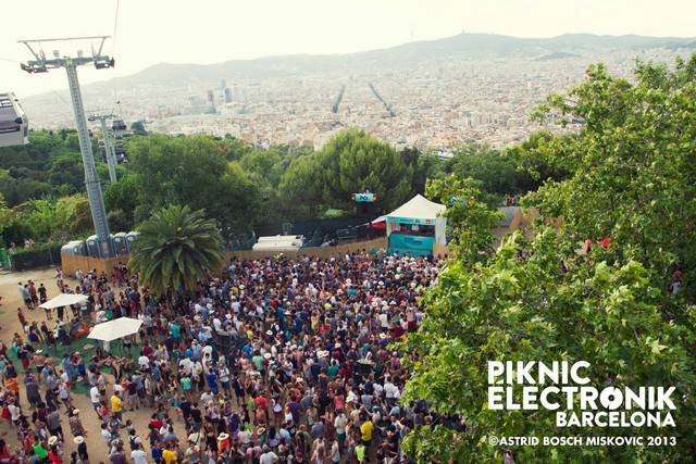 постер Пикник Электроник 2013 в Барселоне